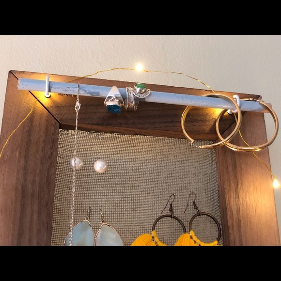 Antique shabby chic earring frame - Picture 3 of 5